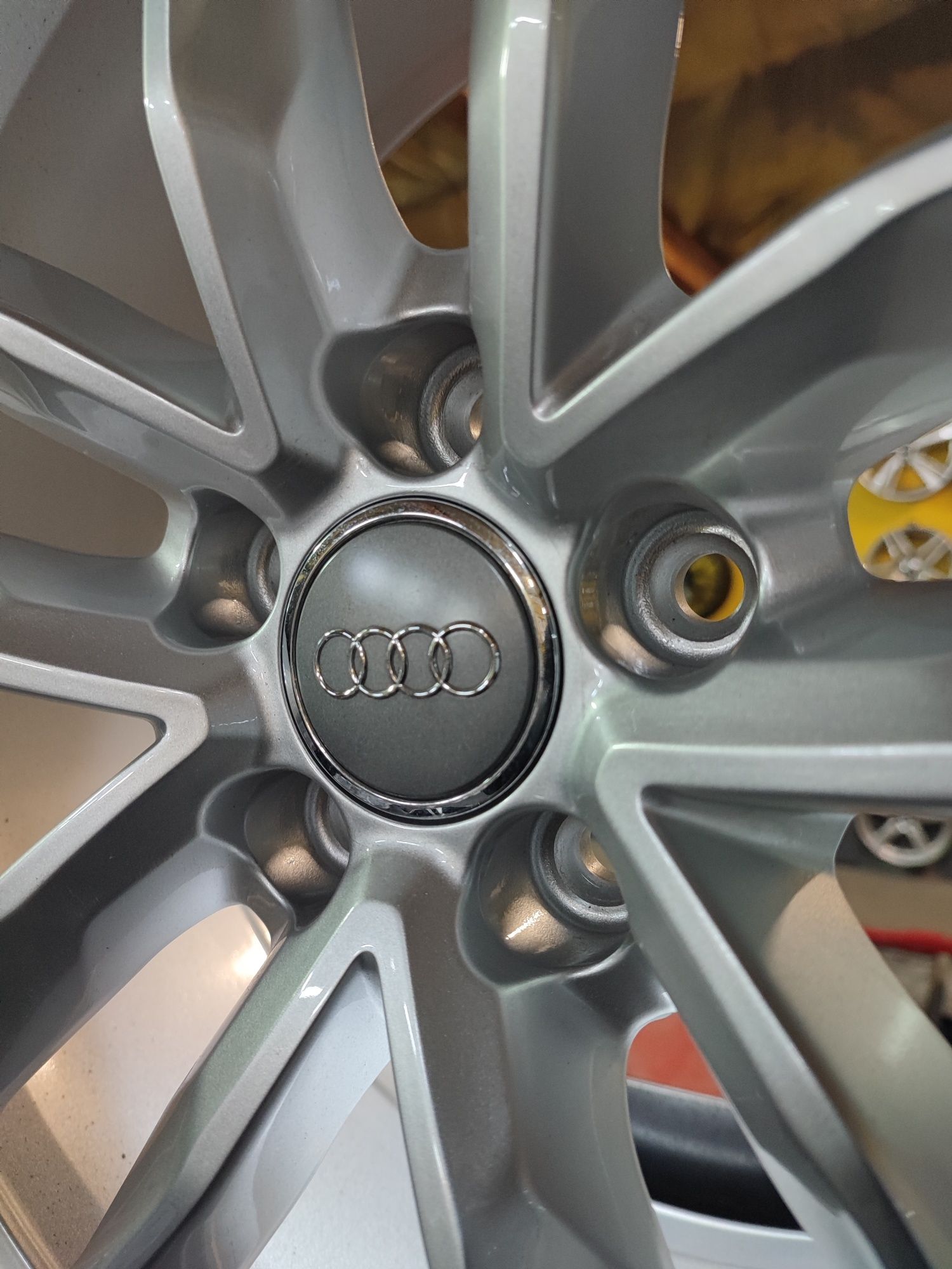 Felgi Alufelgi 5x112 8,5J x 20 Cali | Audi A6 C7 C8 A4 B9