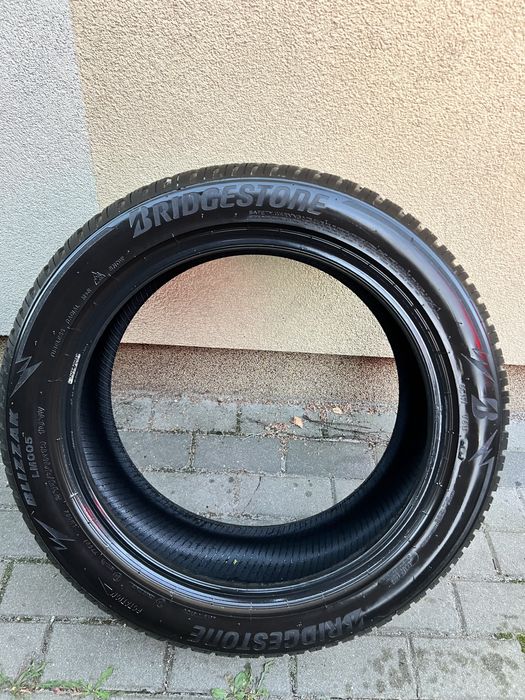 Opony x 4 sztuki Bridgestone zimowe 235/50/19