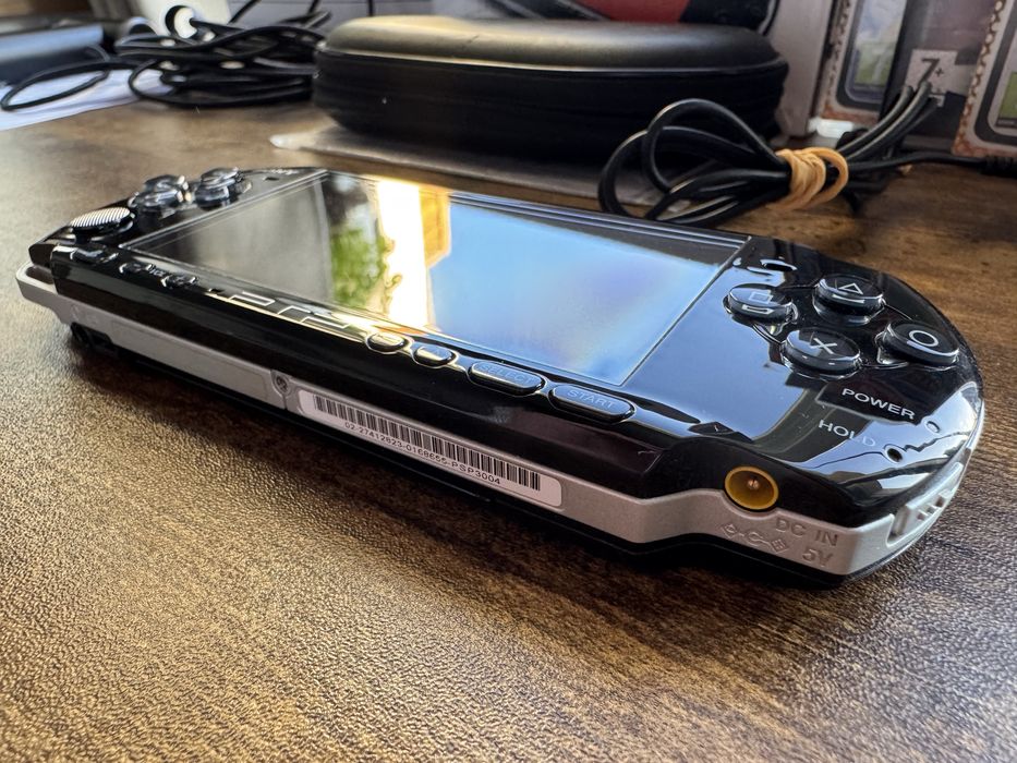 Sony PlayStation Portable PSP-3004 BOX dla kolekcjonera zestaw