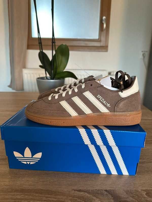 ButyDamskie Adidas Handball_Spezial_brązowy Rozmiar.37