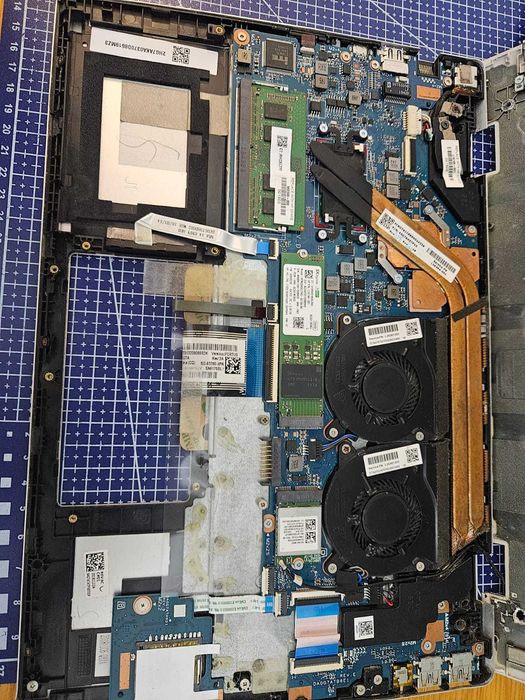 Motherboard para Hp Pavilion 14-ce0003np - i5 8250U-8GB RAM-250GB SSD