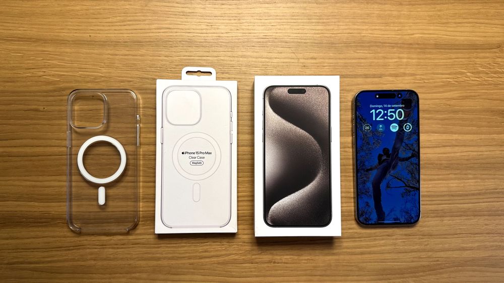 iPhone 15 Pro Max 256GB Titanium estado impecável