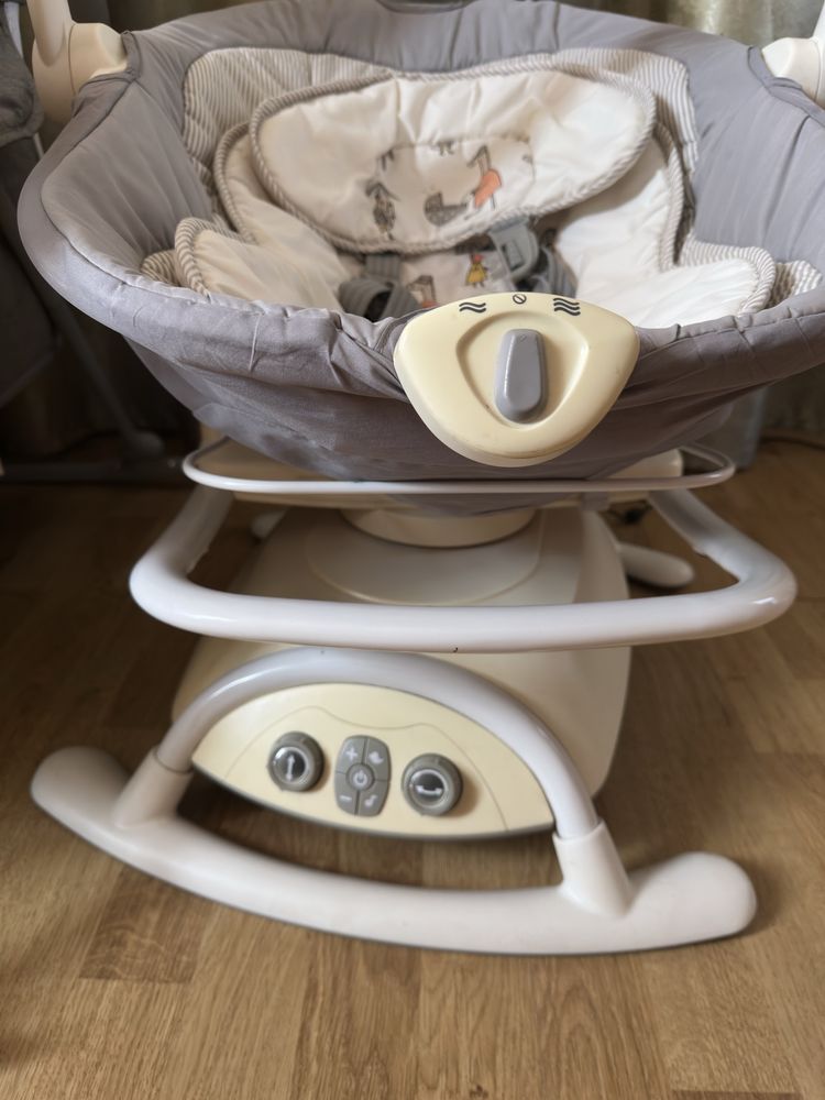 Продам заколисуючий центр Joie Serina 2 in 1