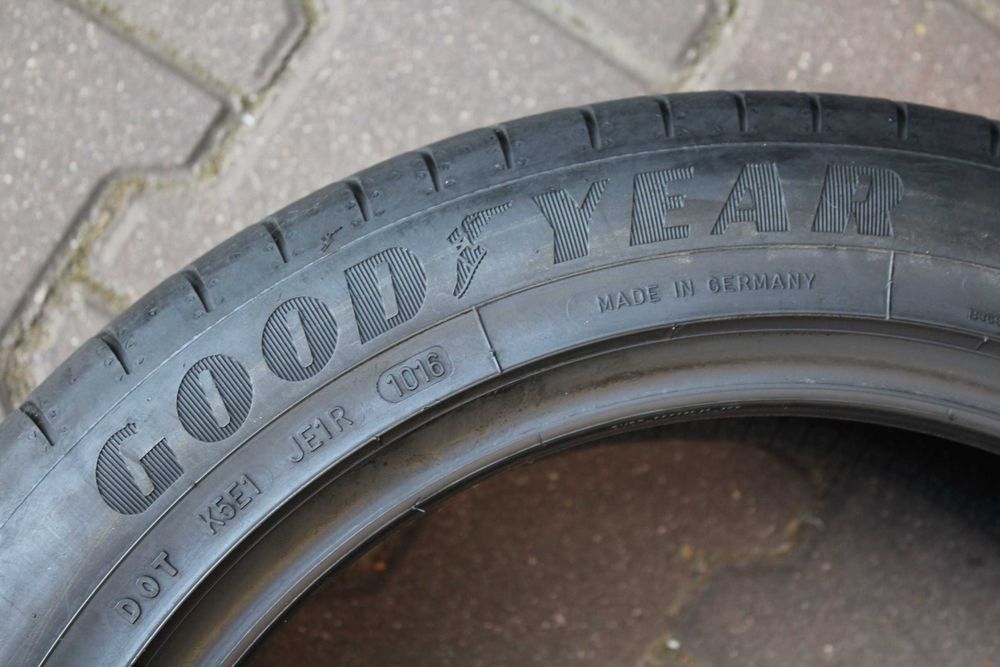 205 55 r17 Goodyear  Efficentgrip Performance