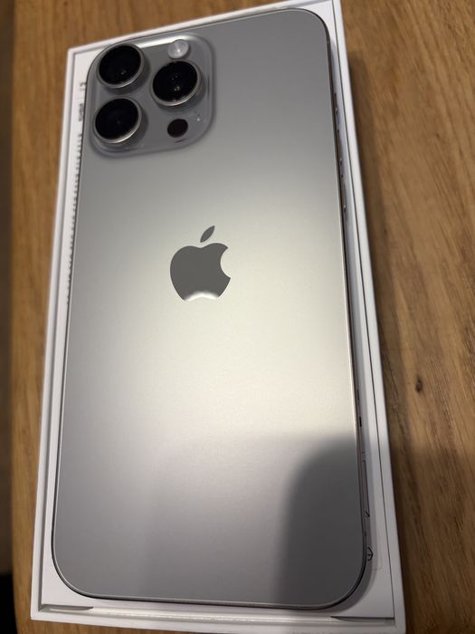4-miesięczny iPhone 16 PRO Max Titanium 256GB