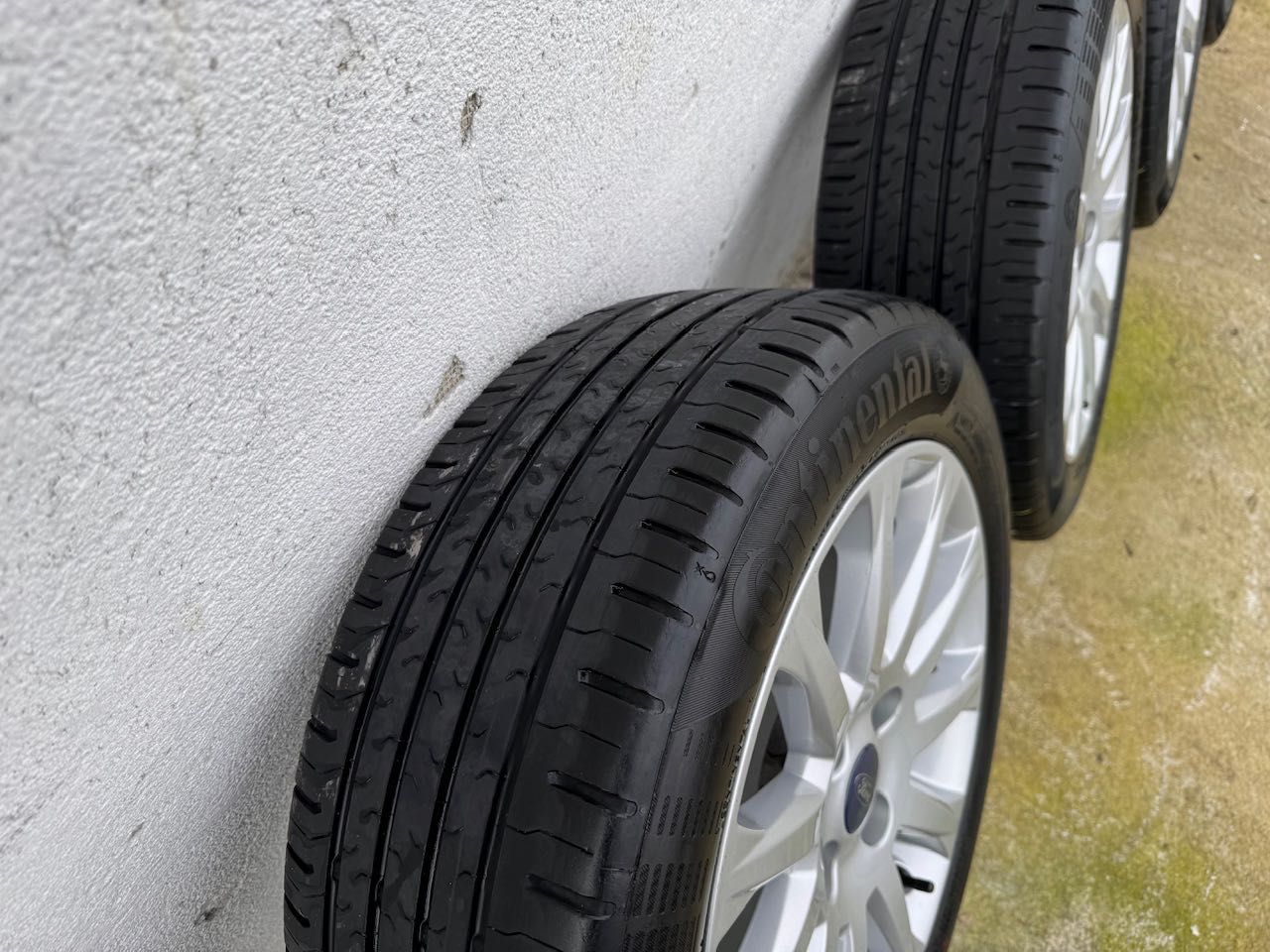 Koła Felgi Aluminiowe Ford Fiesta MK7 B-MAX 195/55/16R Continental