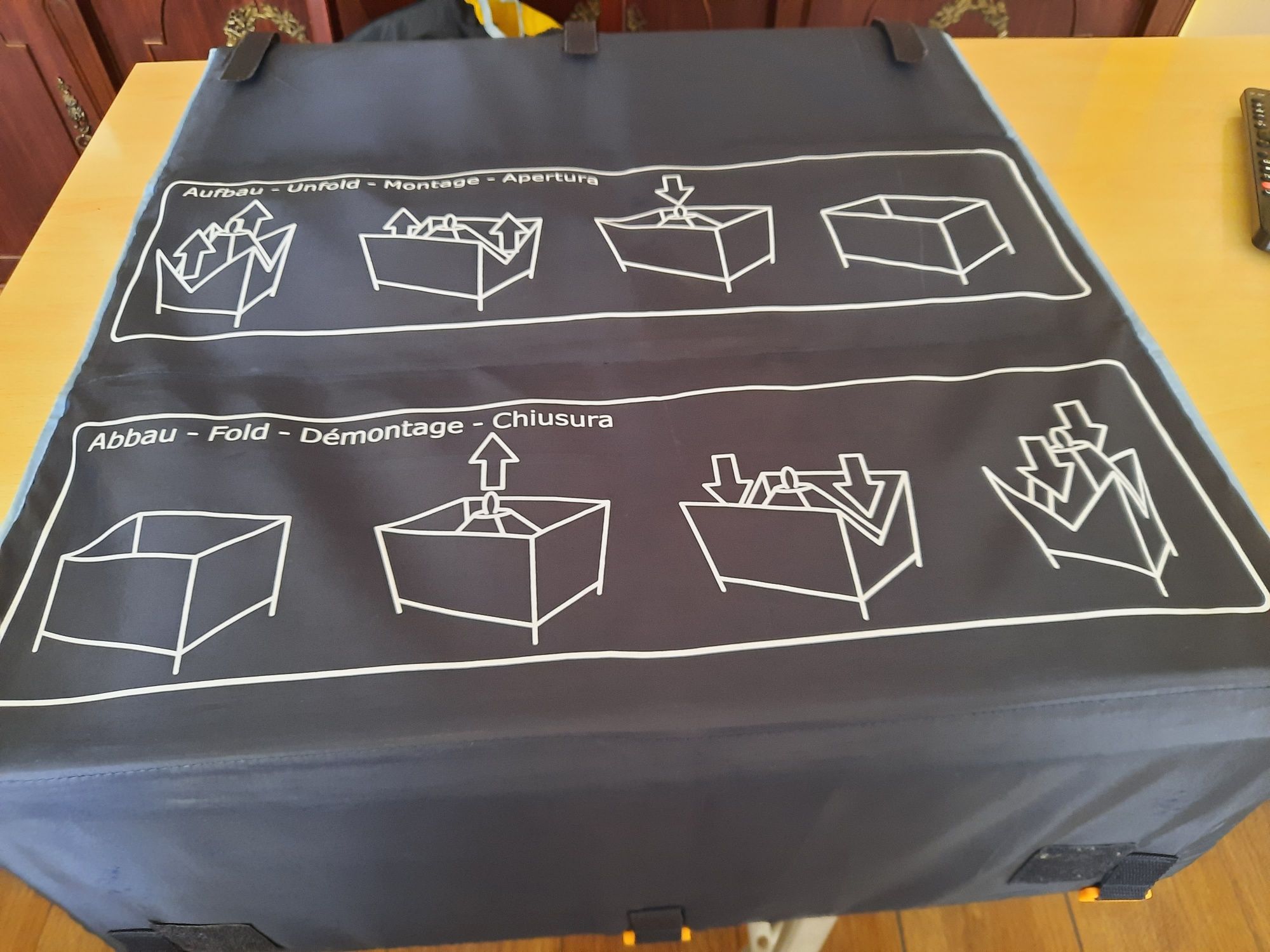 Cama de viagem utilizada 3 ou 4 vezes