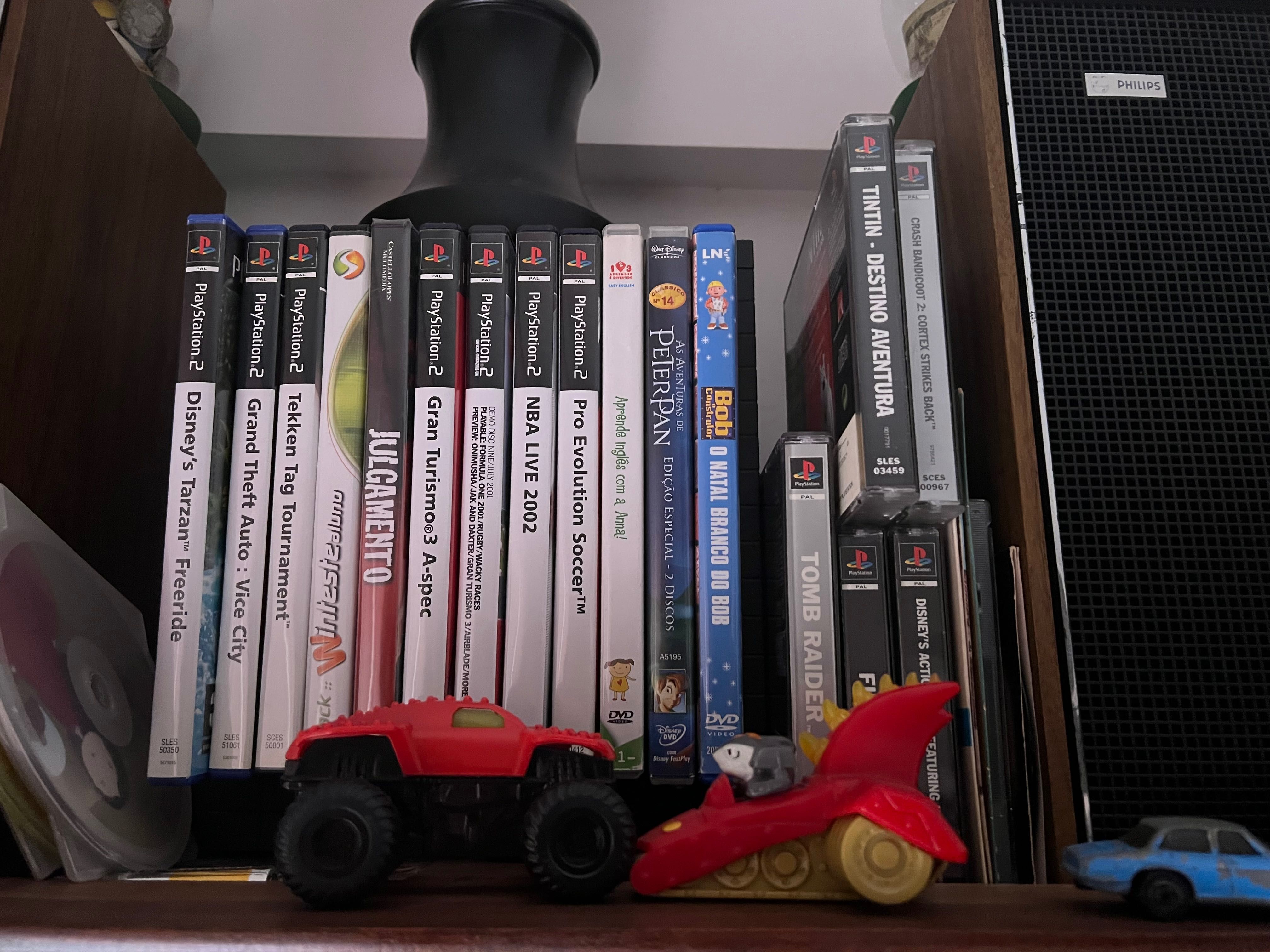 Varios jogos de video
