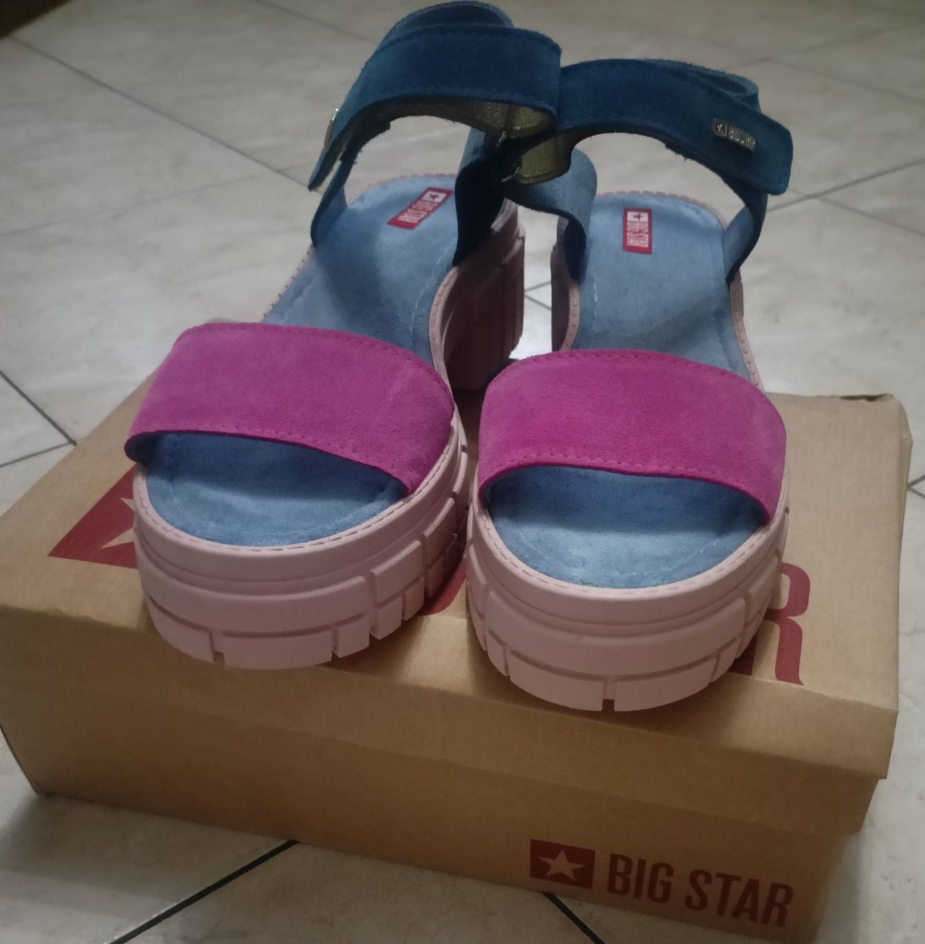 Różowo-niebieskie sandały Big Star