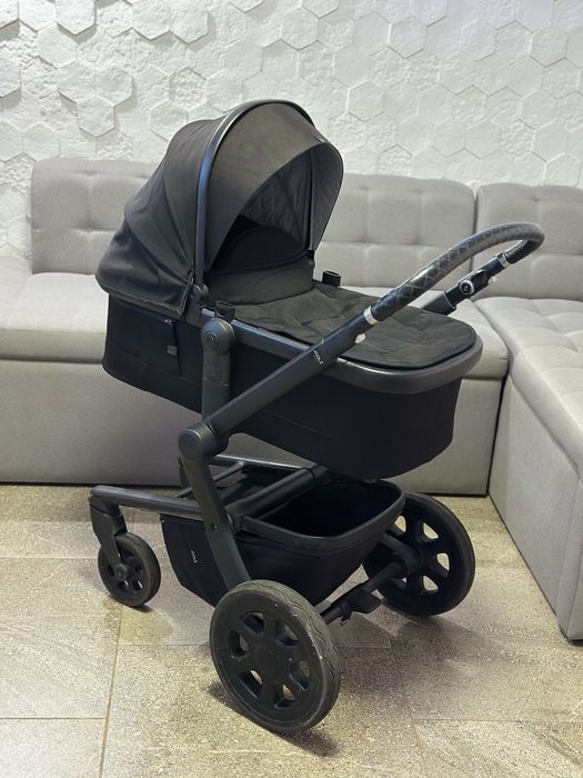 Продам коляску joolz day