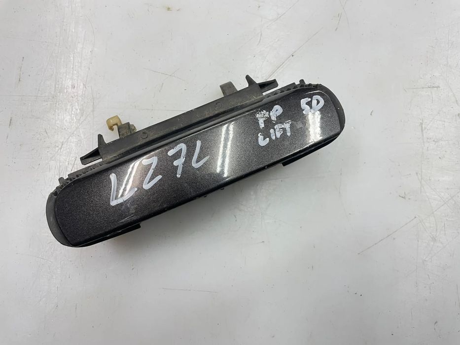 Klamka prawy przód/tył Audi A3 8P LZ7L