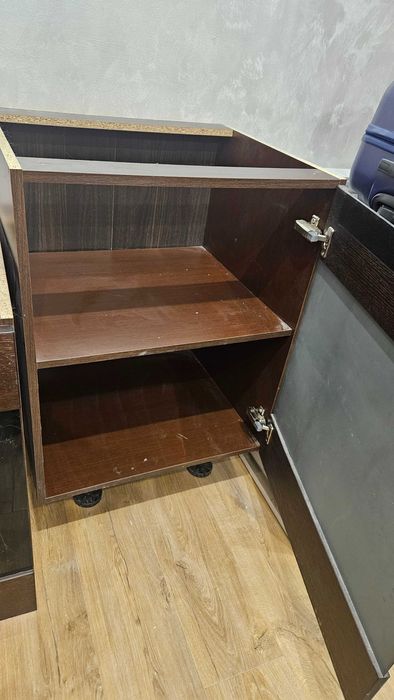 Komplet 2 szafki witrynki szkło mleczne cichy domyk