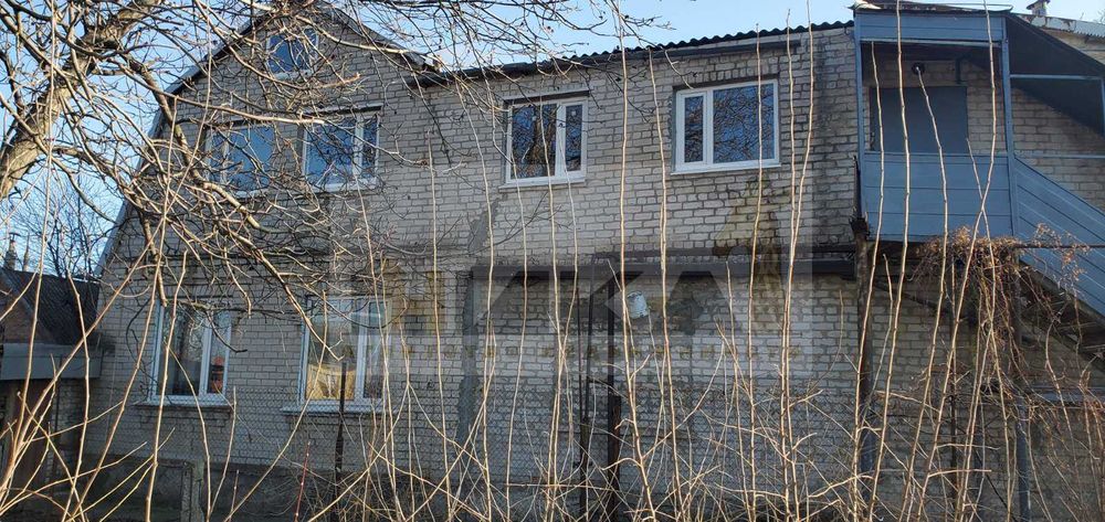 Продам будинок вул. Грушевского.