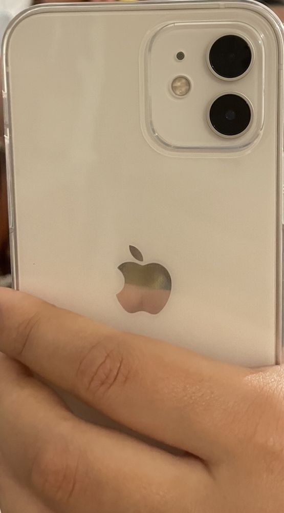 iPhone 12 Branco com carregador, película e capas