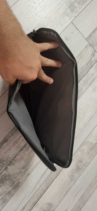 Pokrowiec etui TARGUS na laptop 15.6