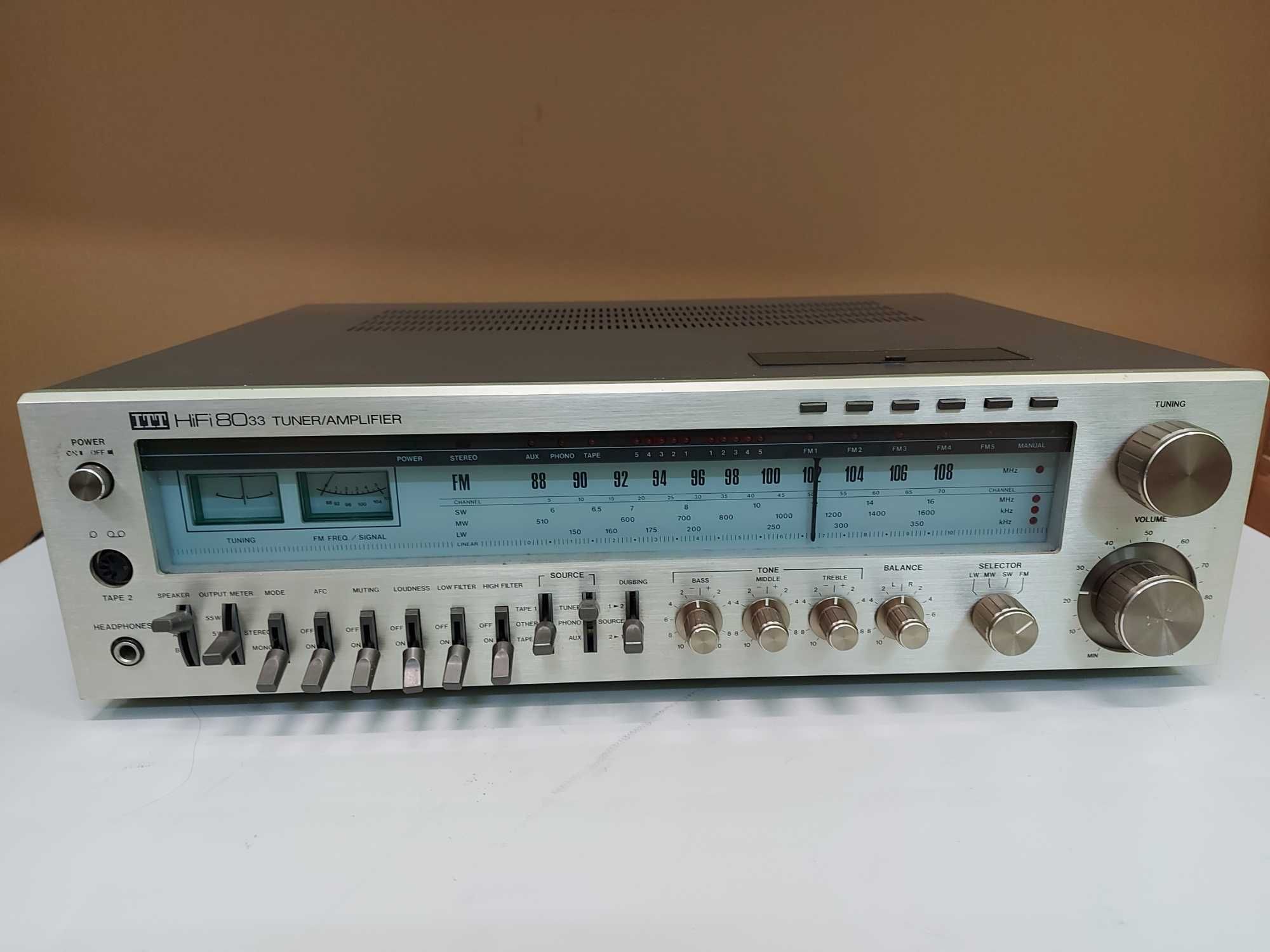 amplituner ITT HiFi 8033