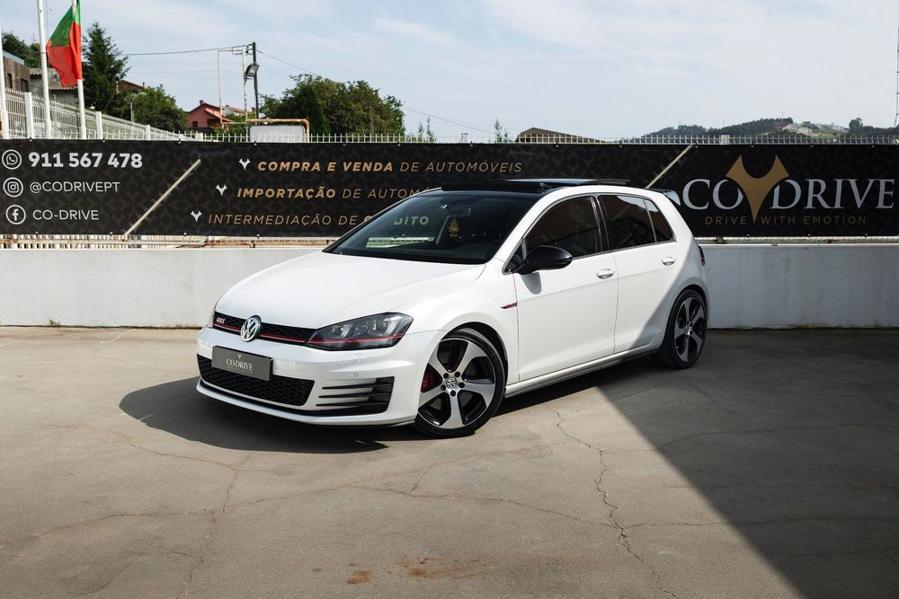 VW Golf GTI Performance BlueMotion DSG