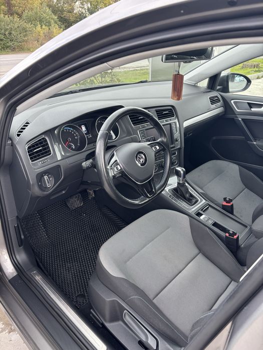 Продам VW E-Golf 24,2кВт