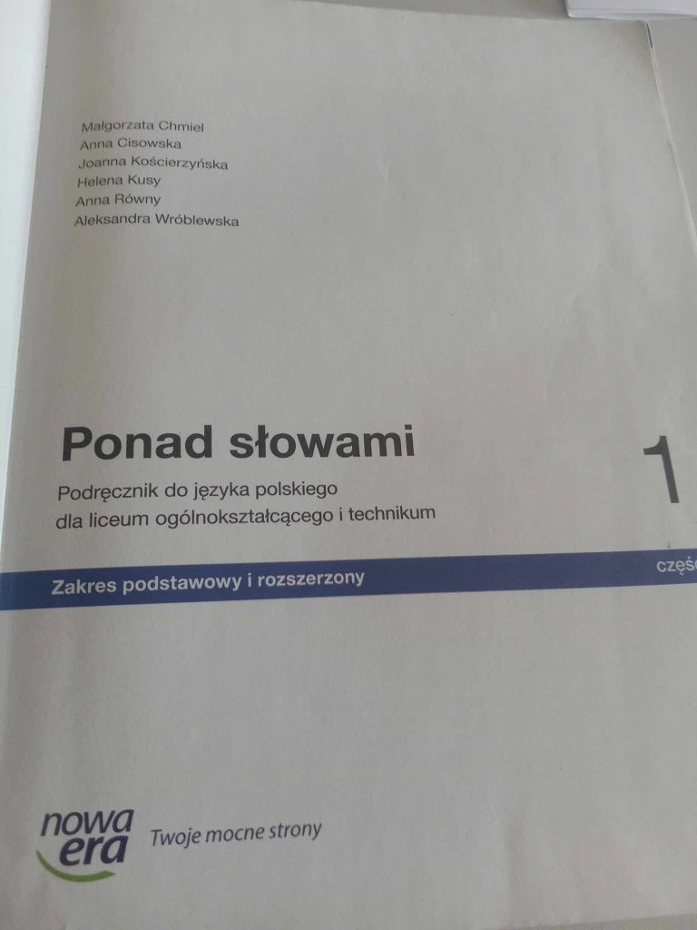 Podręcznik do języka polskiego "Ponad słowami"