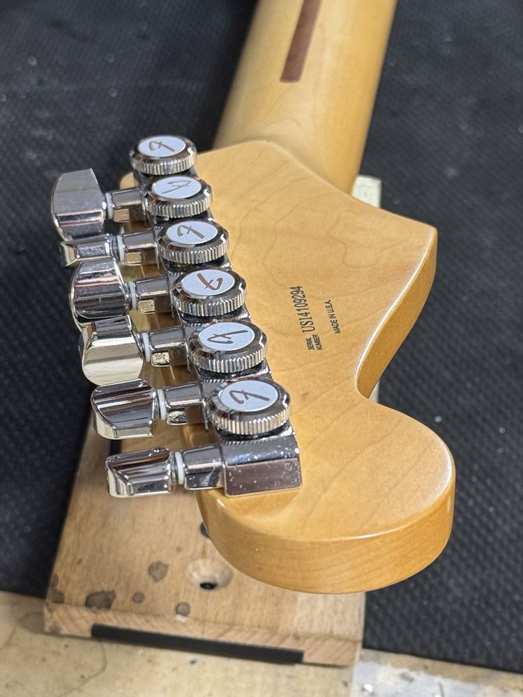 Fender Stratocaster - USA -  American Deluxe HSS Shawbucker 2015