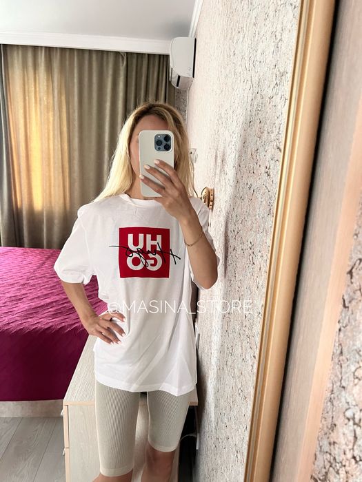 Жіноча футболка біла Hugo Boss M оригінал