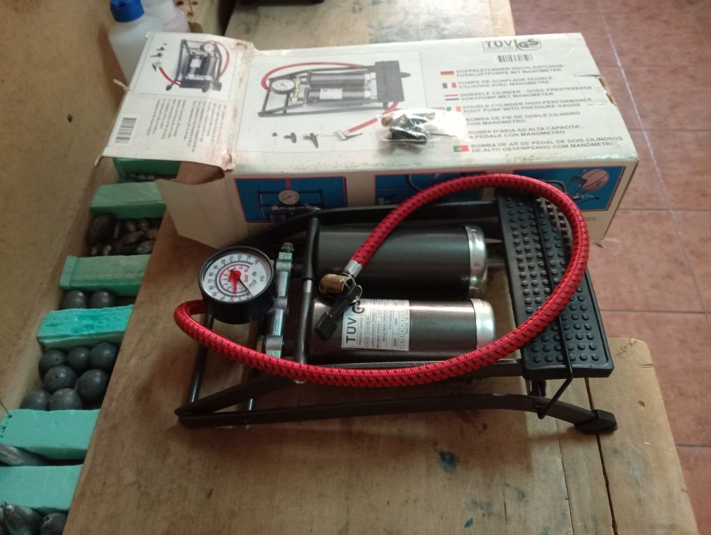 Bomba de ar duplo embolo