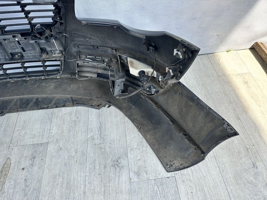 Бампер передний Volkswagen Passat B6