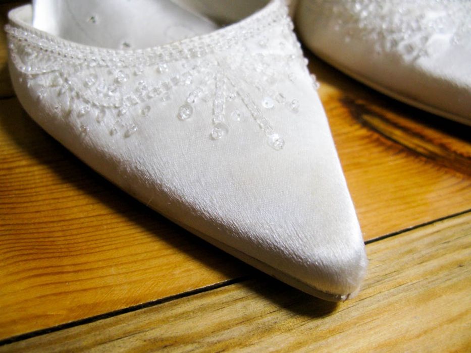 Sandały obcasy ślubne 38 satynowe śmietankowe wesele poprawiny bride