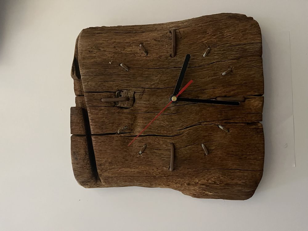 Zegar scienny drewniany nsturalny recznie robiony