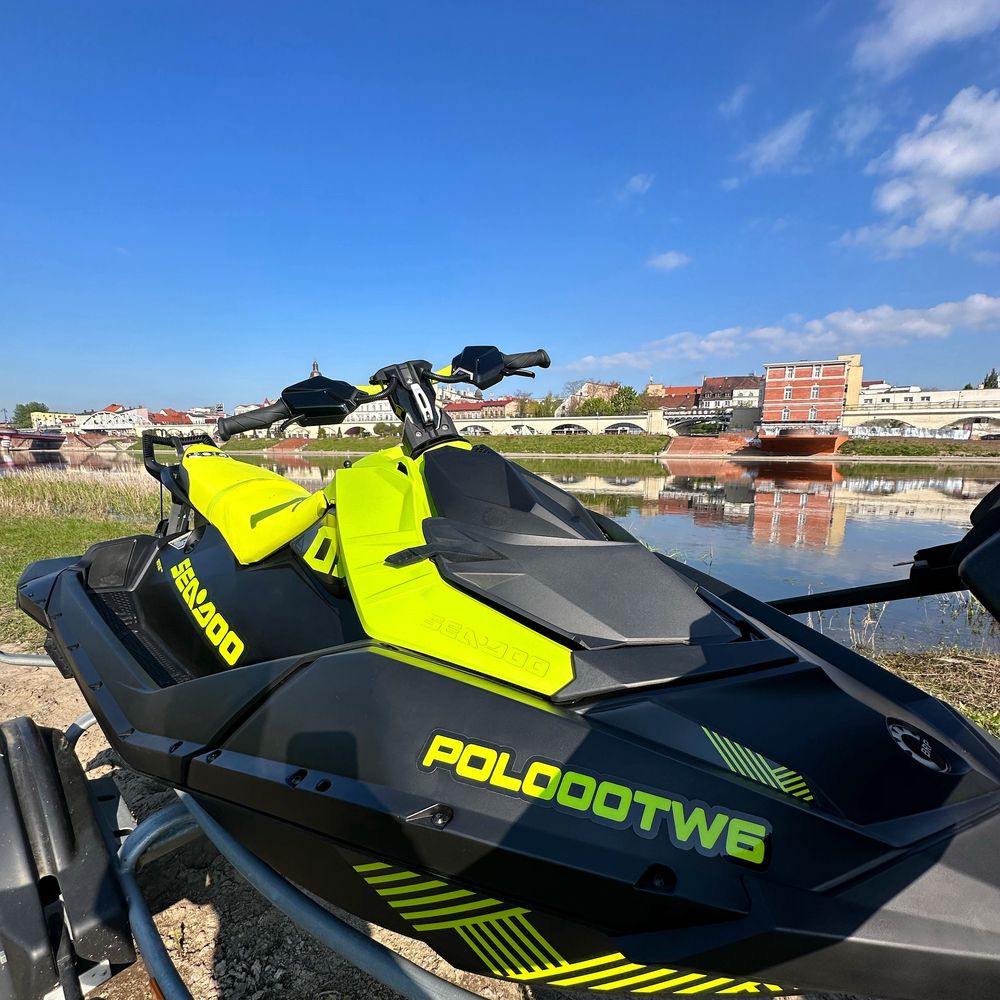 Wynajem skuter wodny Sea Doo 2024 Spark Trixx 3up