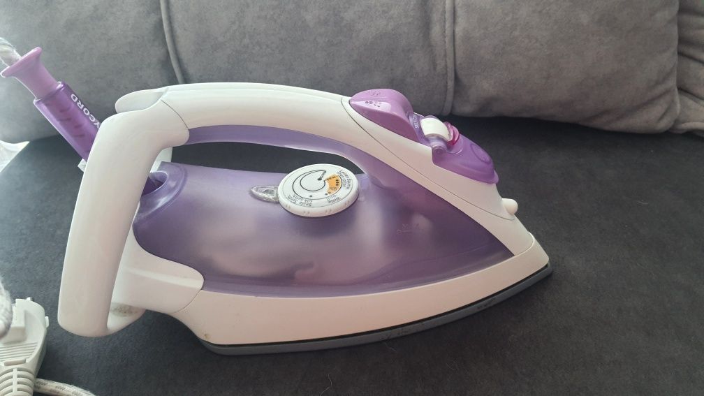 Żelazko Tefal z funkcją pary