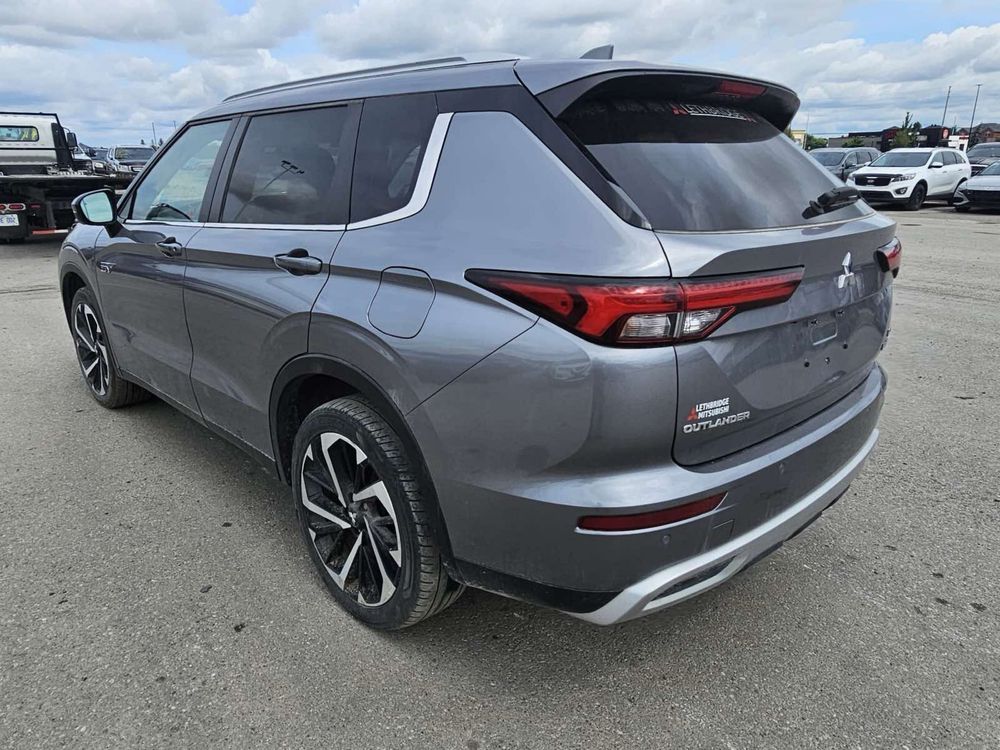 2023 Mitsubishi Outlander PHEV