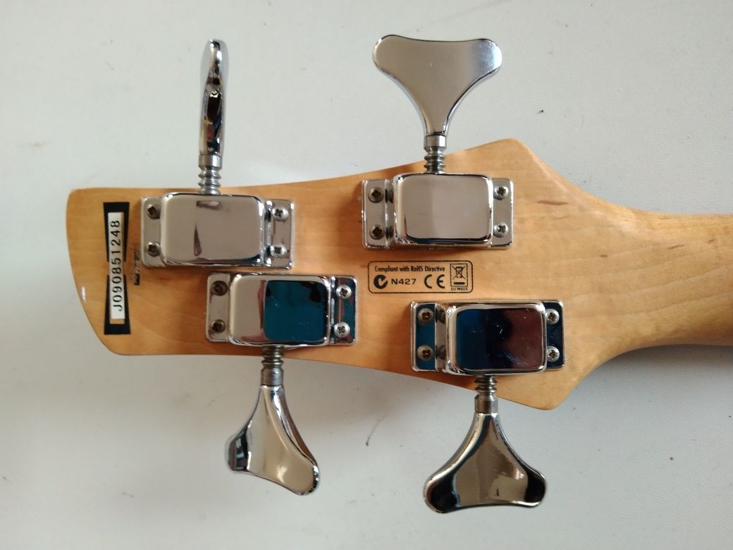 Gitara elektryczna basowa IBANEZ Mikro