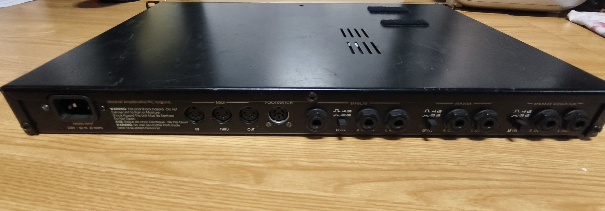 Pre Amplificador Marshall JMP 1