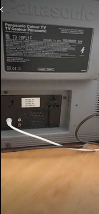 TV Panasonic 28"+ móvel