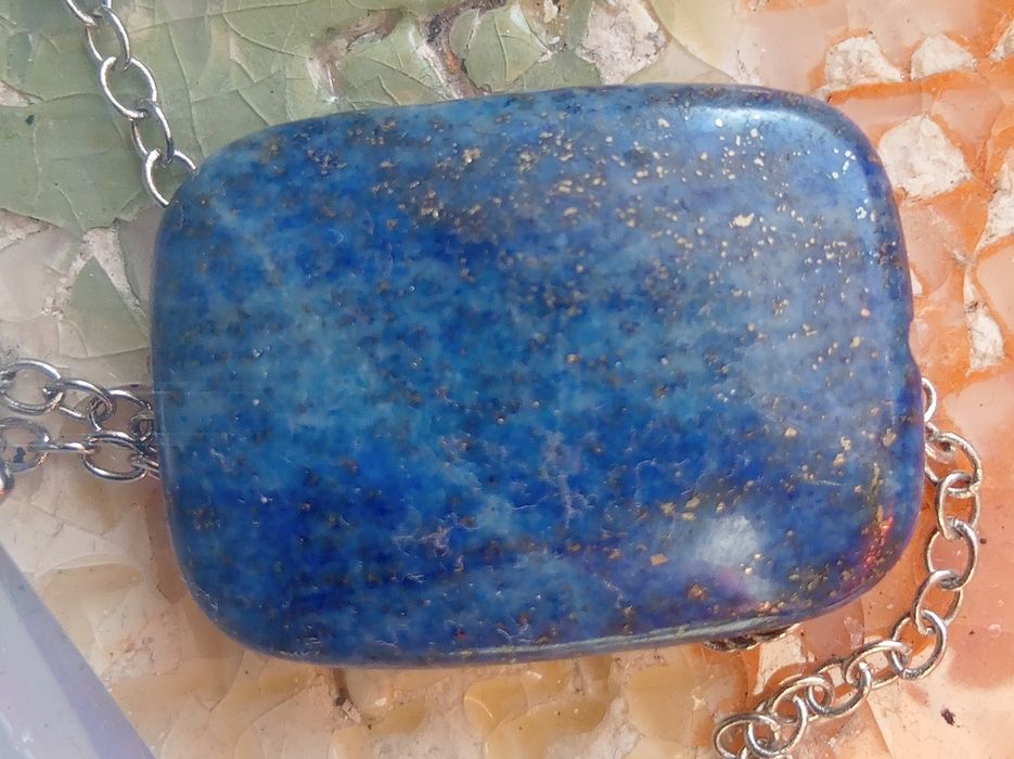 Lazuryt otwór kamien lapis lazuli