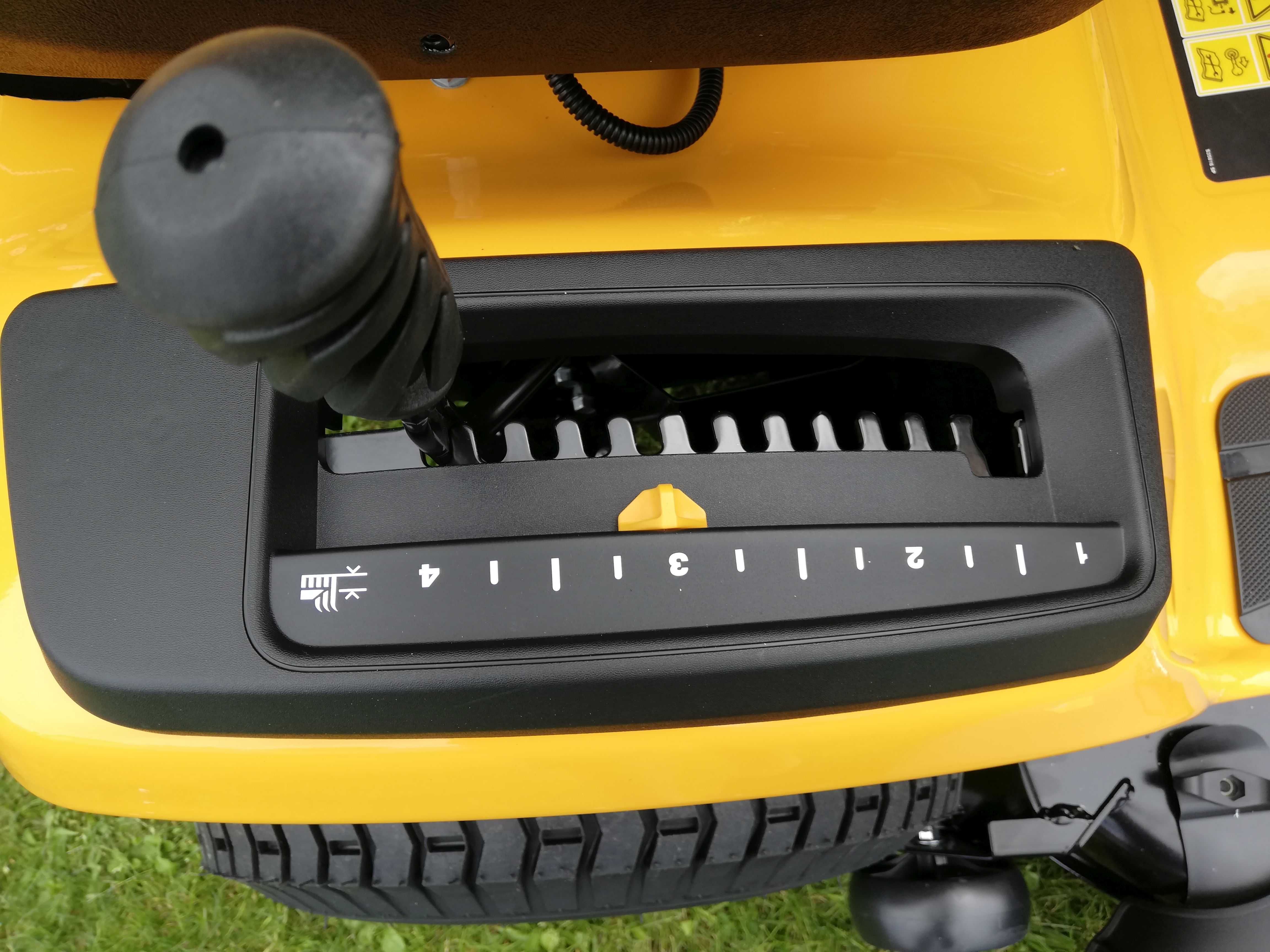 Traktorek kosiarka Cub Cadet 22KM 117cm do wysokiej trawy XT2QS117