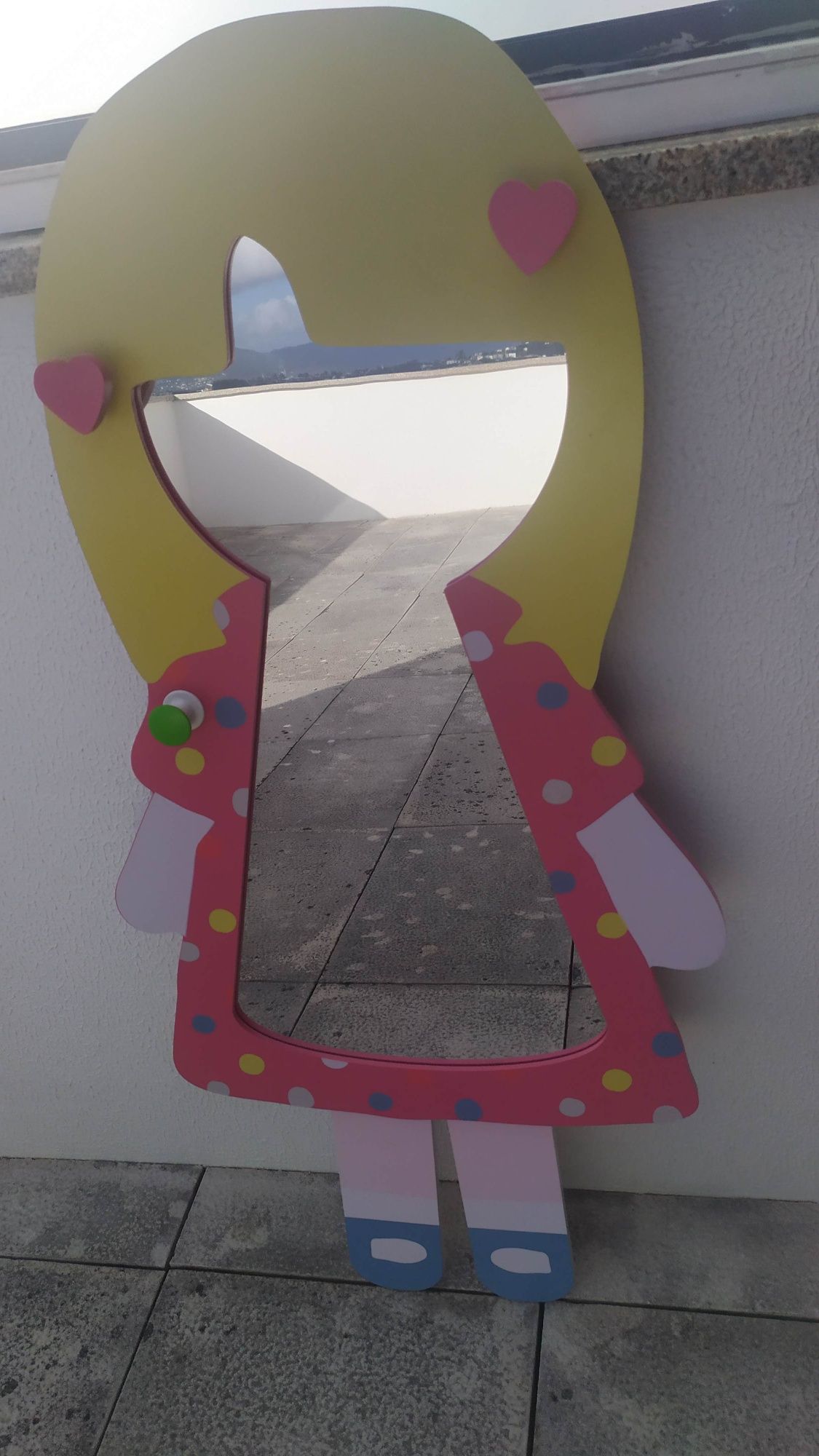 Espelho silhueta de menina