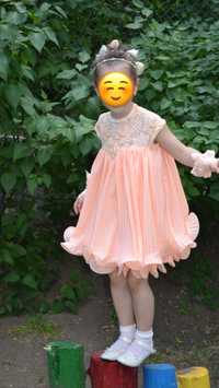 Нарядное платье на 5-7 лет