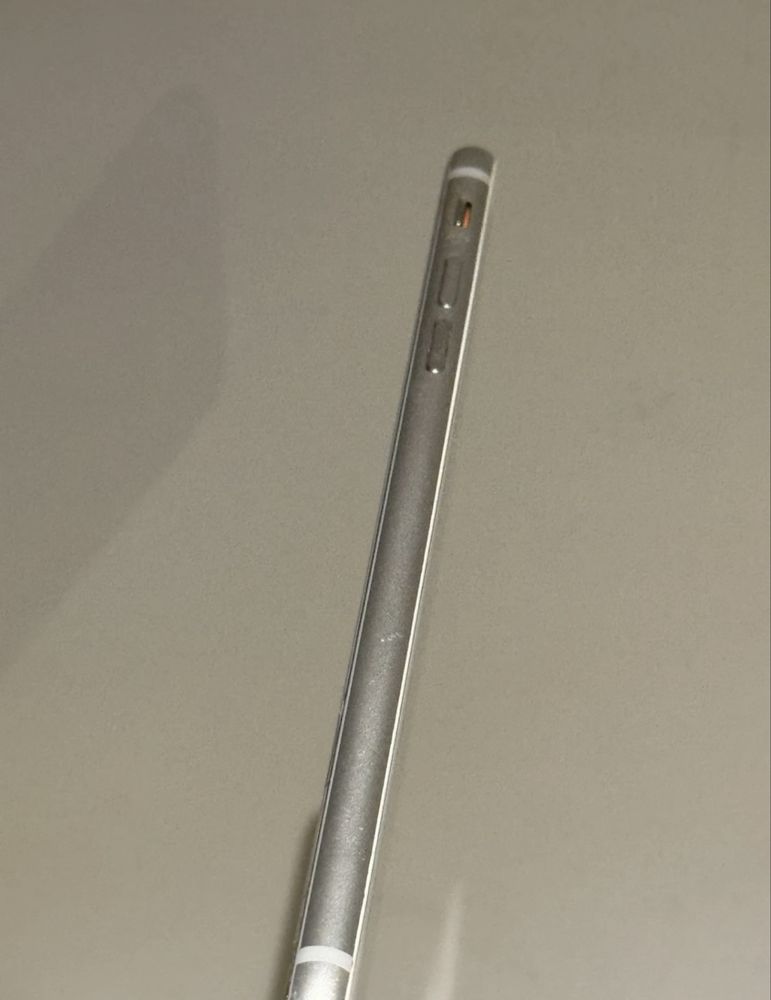 iPhone 8+ plus