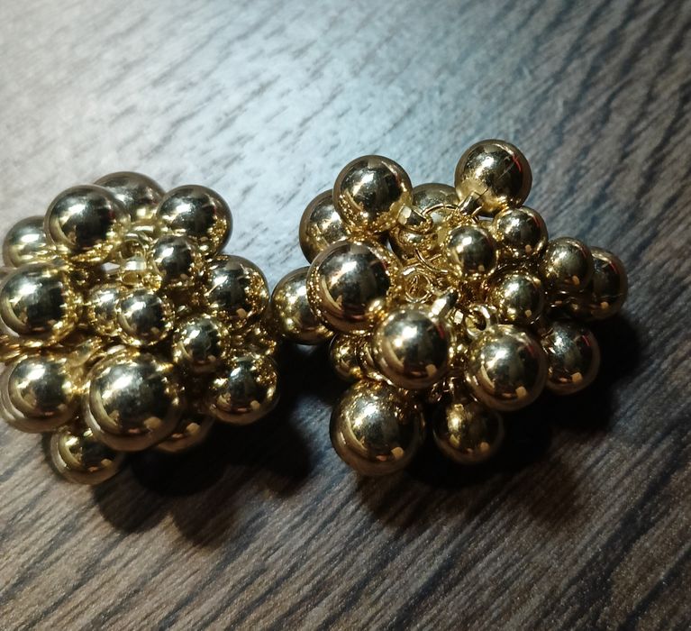 Kolczyki w kolorze złotym