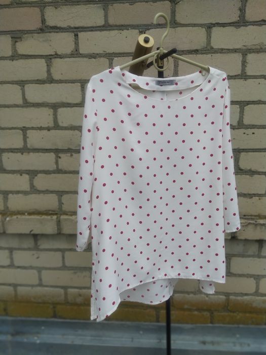 Блуза в горошок червоний