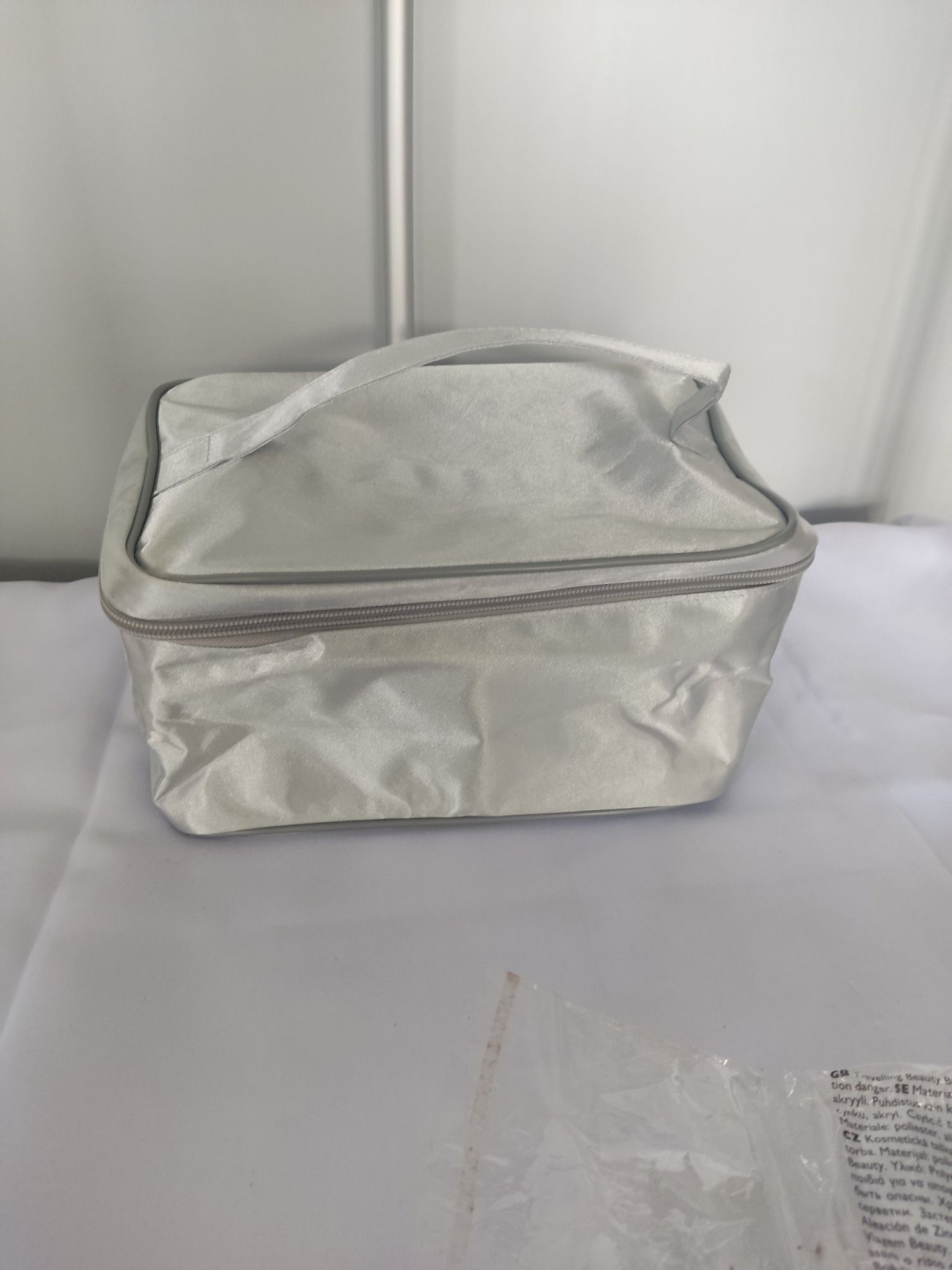 Bolsa para Senhora em PVC Travelling Beauty Bag  (M)