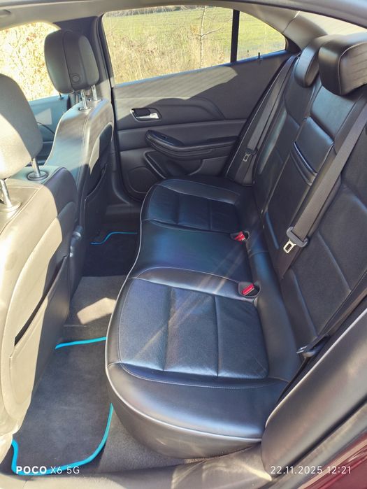 Chevrolet Malibu, (Mondeo Insignia, peugeot)