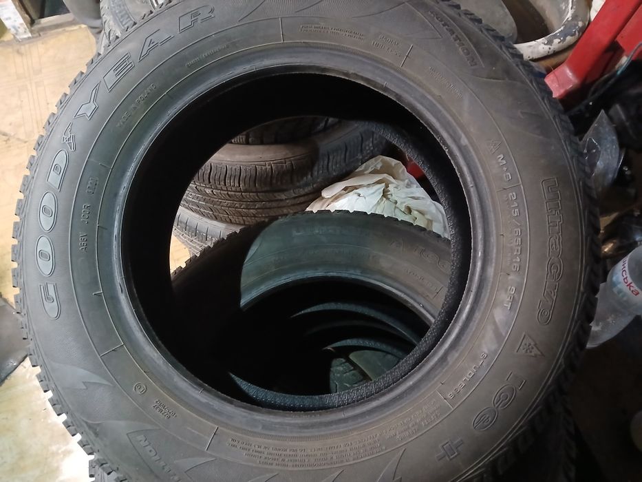 Шины  215 65 р16