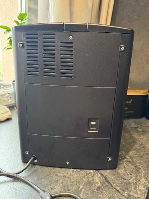 Ekspres Ciśnieniowy do kawy ze spieniaczem mleka DeLonghi ESAM3200