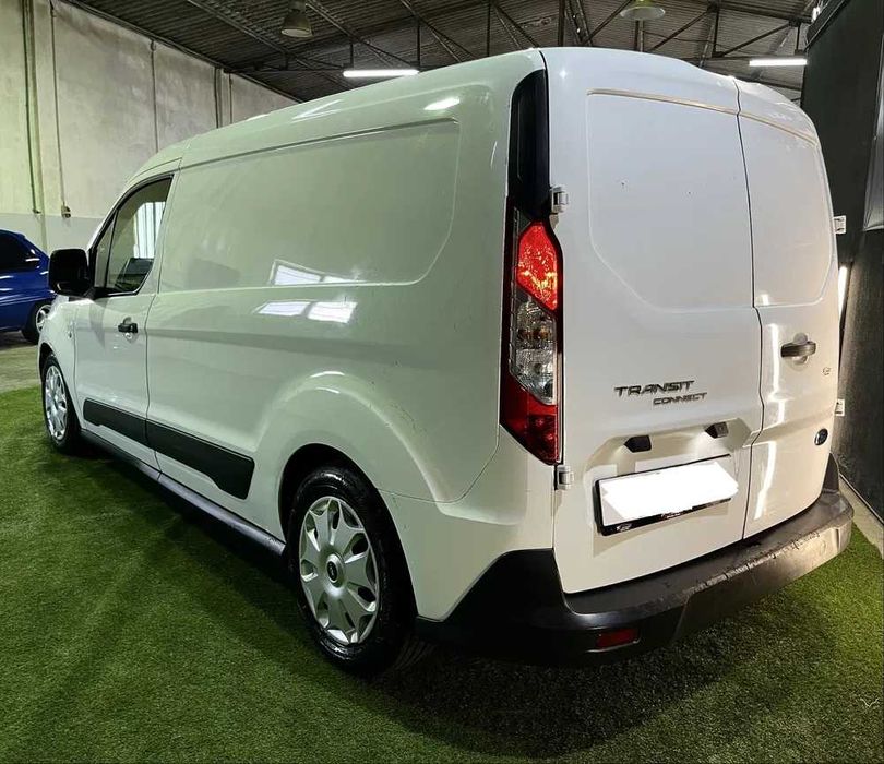 Aluguer de carrinha p/ transportes rápidos, seguros e pontuais !!!