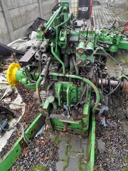 Kompletny Tylny most dyferencjał wałek wom john deere 7430 i 7530
