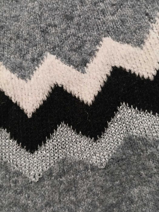 Lekki sweterek oversize 3% alpaka 36-40