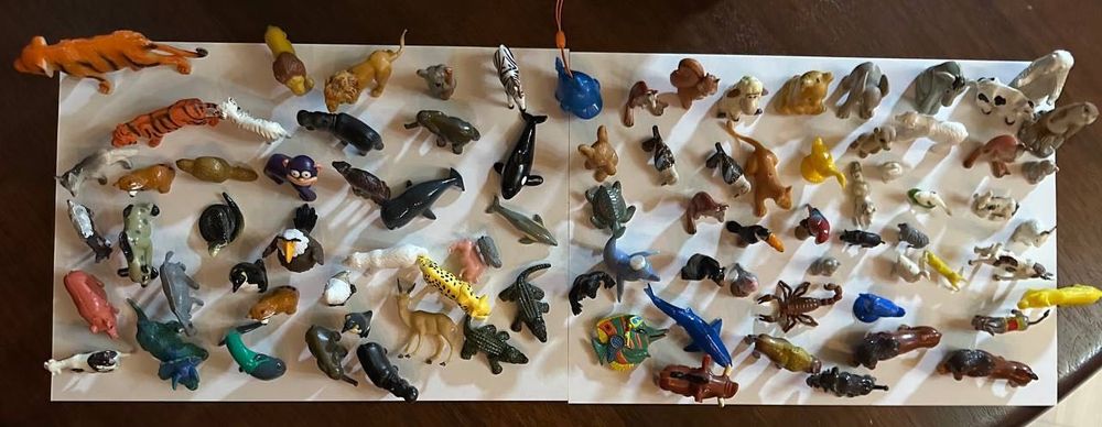 Іграшки фігурки міні дикі звірі